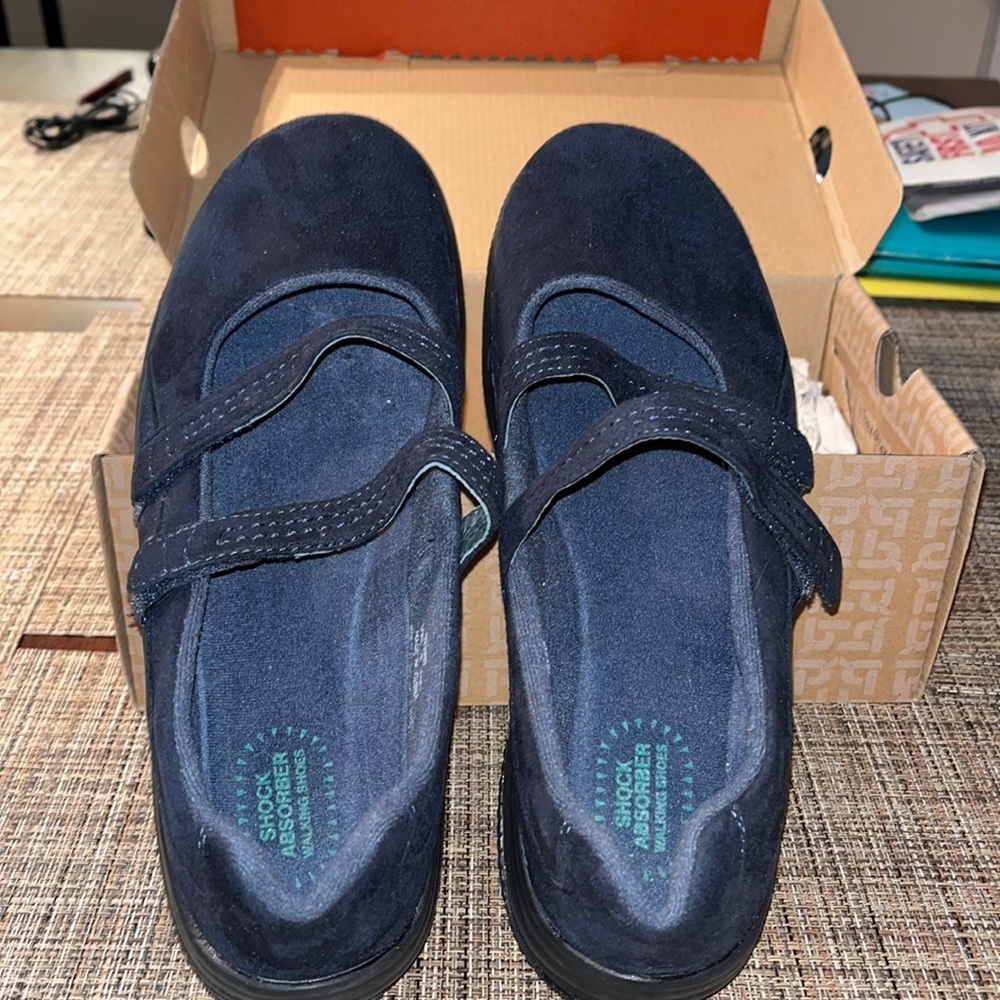 Propet Bilite Walker shoe